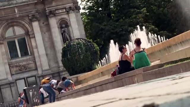 Волна жары добралась до Парижа