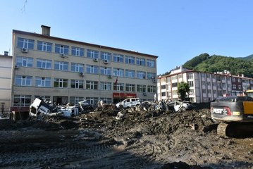 Descargar video: KASTAMONU - Bozkurt ilçesindeki arama kurtarma ve enkaz çalışmaları aralıksız sürüyor