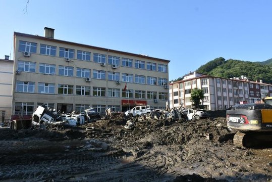 KASTAMONU - Bozkurt ilçesindeki arama kurtarma ve enkaz çalışmaları aralıksız sürüyor