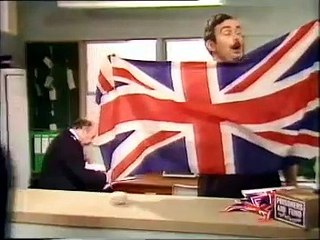 L for Lester  S1 E5_