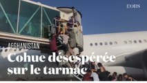 A l'aéroport de Kaboul, des milliers d'Afghans tentent de fuir les talibans