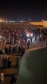 Les habitants de Kaboul se réfugient dans l'aéroport pour embarquer pour le premier avion
