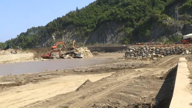Son dakika haberleri: TSK'nin Hafif Alaşımlı Sabit Köprü sü sel felaketinin yaşandığı Ayancık Deresi'ne kuruluyor
