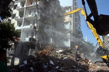 AVCILAR'DA 1999 DEPREMİNDE 'ORTA HASAR' GÖREN 50 BİNA SAHİPLERİ İKNA EDİLEMEDİ