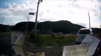 Quand le karma rattrape cet homme qui pollue