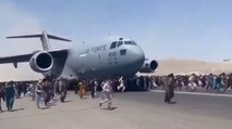 Panic grips Kabul,Afghans ran on airstrips in front of plane