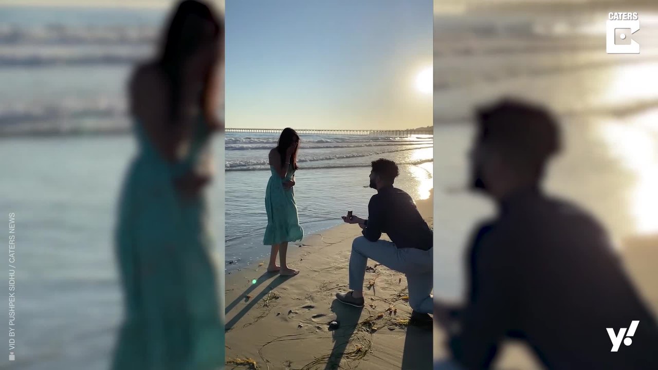 Damit hat sie nicht gerechnet: Romantischer Heiratsantrag am Strand