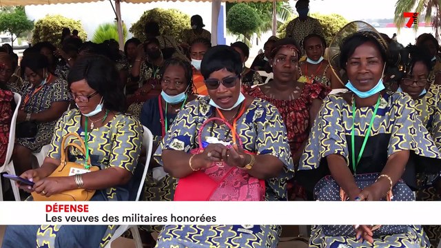 Défense : les veuves des militaires honorées à la base navale d'Abidjan