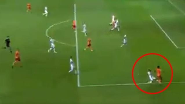 Galatasaray'ın kazandığı penaltı Fenerbahçe ve Beşiktaş taraftarını çıldırttı! Tepkilerin haddi hesabı yok