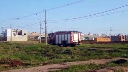 Mais um incêndio em vegetação mobiliza o Corpo de Bombeiros nesta tarde