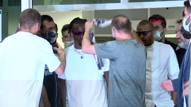 SPOR Michy Batshuayi, İstanbul'da