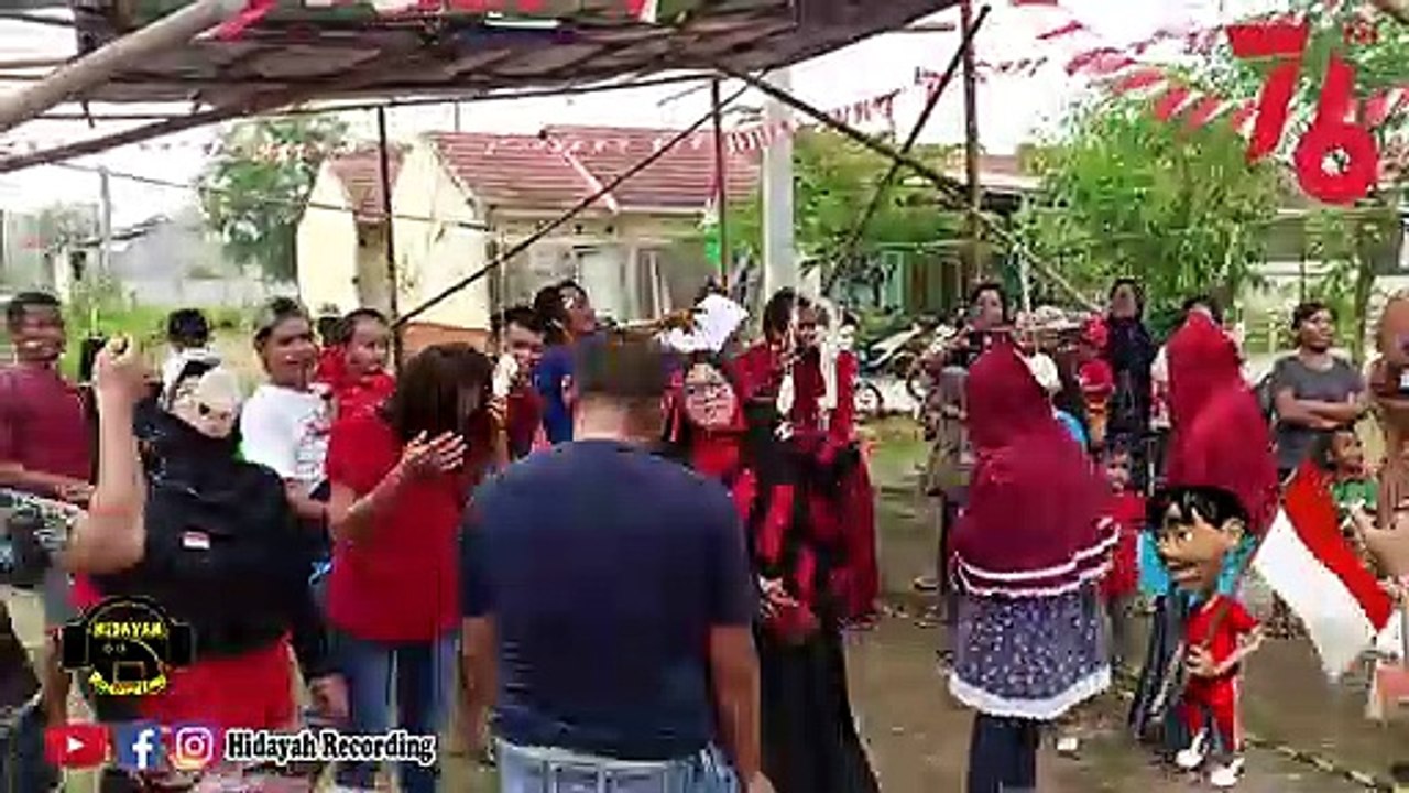 Lomba Makan Kerupuk Semarak Kemerdekaan RI ke 76 Semangat Untuk Bangkit Dan Tetap Sehat