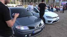 Tatvan'da ilk defa yapılan araba fuarına vatandaşlardan büyük ilgi