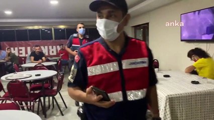 İzmir'de kumar operasyonu: 30 kişiye toplam 45 bin 944 lira para cezası