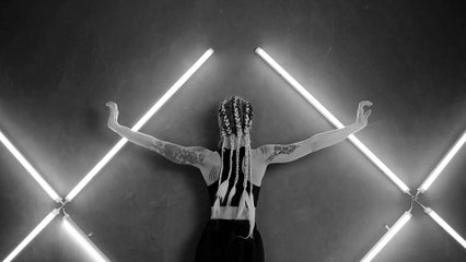 Howling at the Moon - D Fine Us - Extended Version