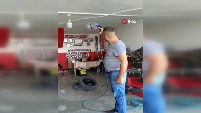 Basınçlı hava bastığı pet şişe deneyi az daha gözünden ediyordu