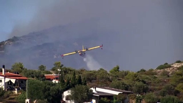 Новый пожар вблизи Афин