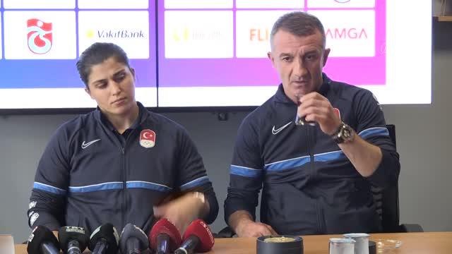 Busenaz Sürmeneli: Gerçek Buse'yi sergilettiğim bir spor sadece boks oldu