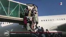 Afghanistan : les images d'Afghans s'accrochant à un avion pour fuir Kaboul