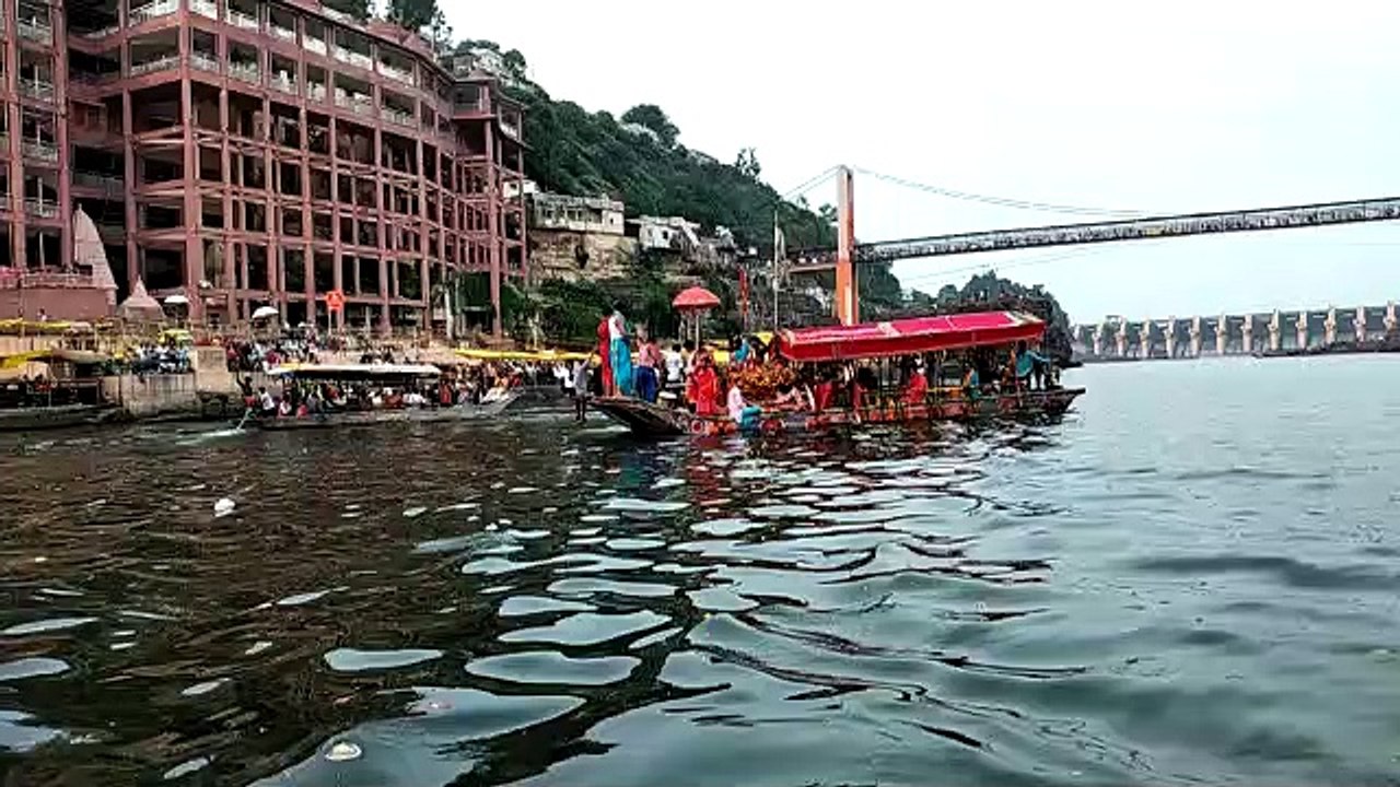 Lord Omkar boating in Narmada