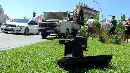 Ehliyetsiz sürücü kaza yapınca yakayı ele verdi