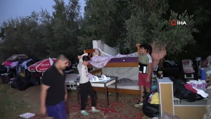 Evden atıldılar, tarlada yaşam mücadelesi veriyorlar