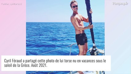 Cyril Féraud, beau gosse torse nu : photo de l'animateur en vacances en Grèce