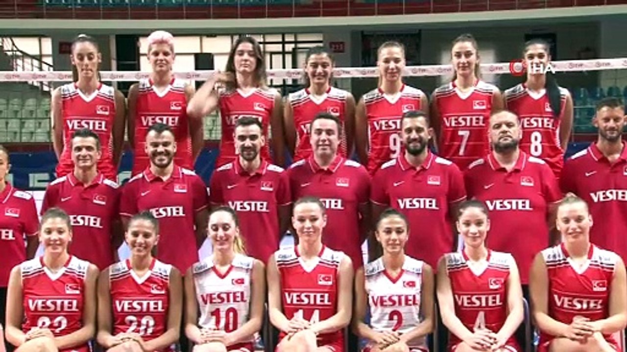 Eda Erdem Dündar: 'İyi bir olimpiyat geçirdik sadece sonunu iyi bitiremedik'- A Milli Kadın Voleybol Takımı Kaptanı Eda Erdem Dündar:- 'Hedefimiz Avrupa Şampiyonası’nda başarılı olabilmek'- 'Bu kadar ilgi, alaka g...