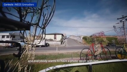 Luis, el escolta motorizado que protege a Richard Carapaz en sus entrenamientos en Ecuador