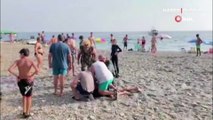 İspanya'da uyuşturucu kaçakçısı, sahilde güneşlenen vatandaşlar tarafından yakalandı