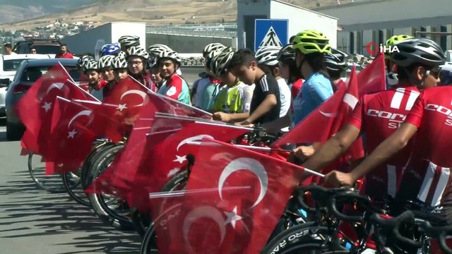 Olimpiyat üçüncüsü Taha Akgül baba ocağında