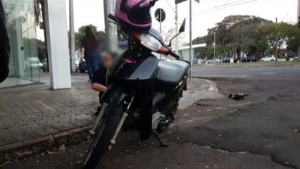 Motociclista fica ferida em acidente de trânsito no Centro