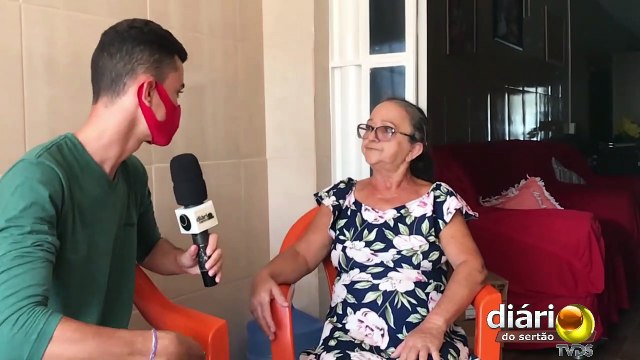 Moradores falam sobre ruas esburacadas, acumulo de lixo e entulho no Jardim Sorrilândia 1 em Sousa