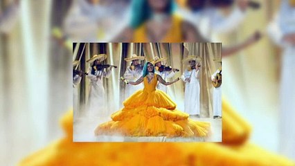 Karol G presume de sus caderas con ajustado short deportivo