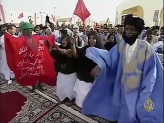 أرشيف- زيارة الملك محمد السادس للعيون بالصحراء المغربيةaljazeera tv 2001