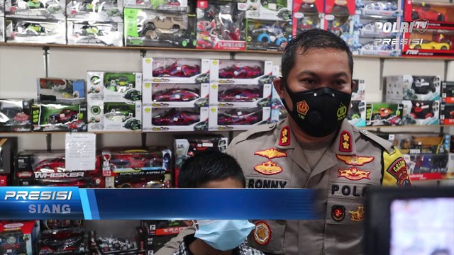 Kapolres Pemalang Hibur Anak Yatim Piatu Korban Covid-19 dengan Beli Peralatan Sekolah