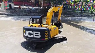 Jcb Excavator Crossing The River - Jcb Video | RoadPlan