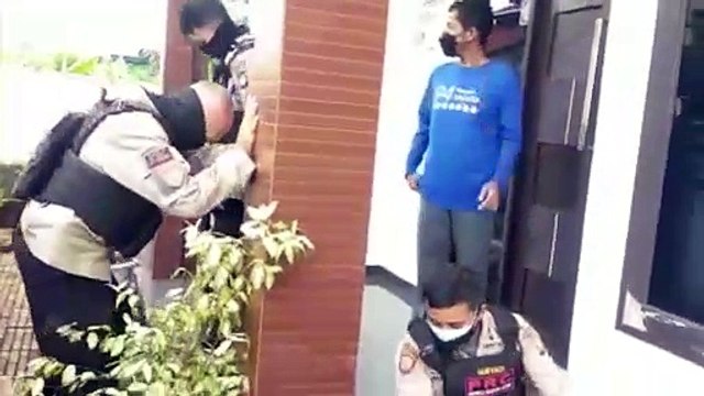 Tim PRC Ditsamapta Polda Kalbar Amankan Pelaku Penggelapan Motor