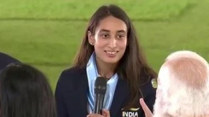 Mic never turns off if leader is nearby: PM to Olympian