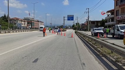 Ana su hattı patladı, karayolu trafiğe kapandı