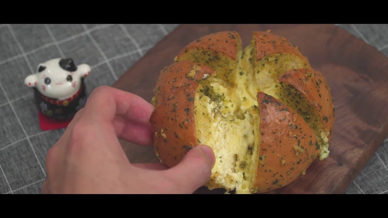 Cream Cheese Garlic Bread Recipe [Korean Street...