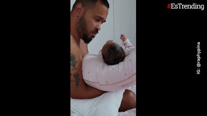 "¿Qué te hizo mamá?": la adorable 'conversación' de Raphy Pina con su bebé enternece las redes