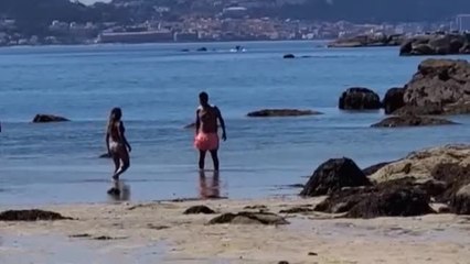 Los turistas "marisquean" de forma furtiva