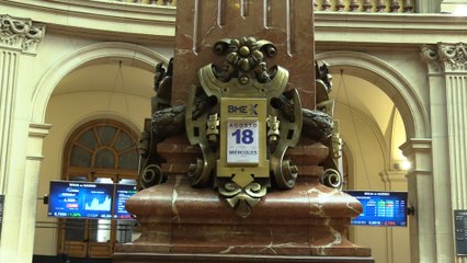 El Ibex 35 sube un 1,18 % y se acerca al nivel de los 9.000 puntos