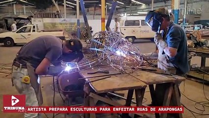 Artista prepara esculturas para enfeitar ruas de Arapongas