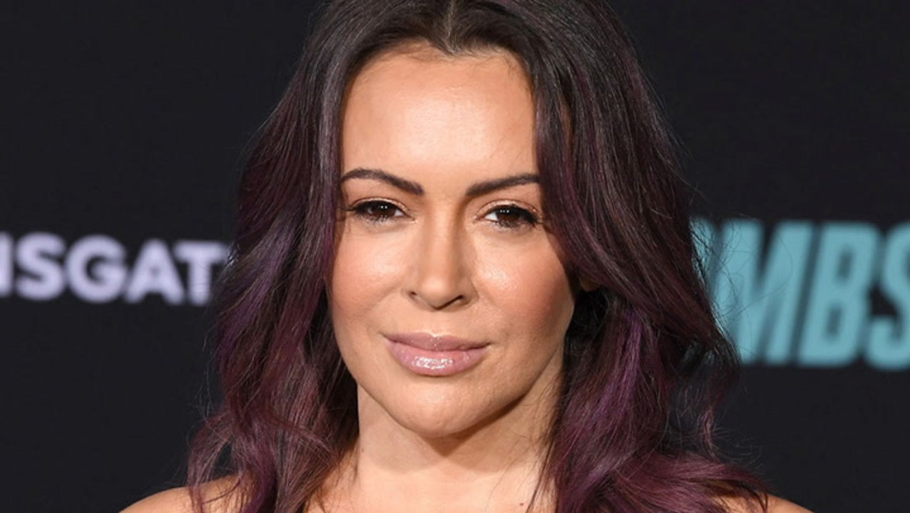 Alyssa Milano Speaks Out After "Terrifying" Car Crash With Her Uncle | THR News