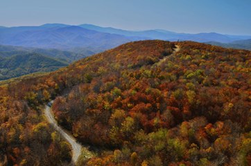 Why You Need a Fall Getaway to Beech Mountain