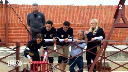 Fort Boyard 2021 : extrait d'Iris Mittenaere dans la "Chaise instable" (21 août 2021)