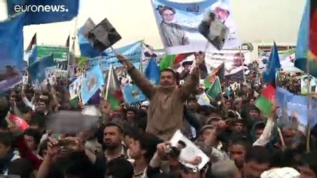 Réfugié aux Emirats arabes unis, l'ex président Ghani veut encore jouer un rôle