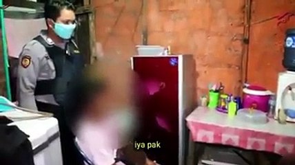 digerebek warga!!ibu dan anak ini melakukan hubungan suami istri